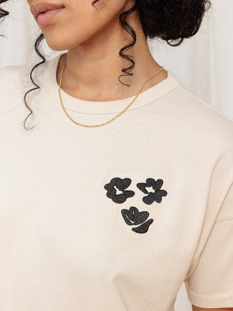 Limited Edition Le Bon Her Tee Embroidered Petites Fleurs